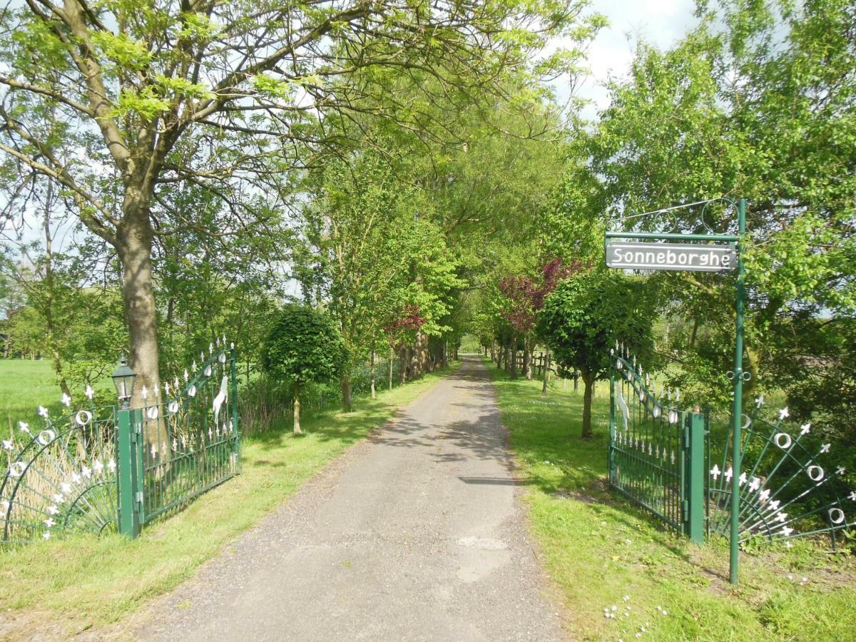 B&B Landgoed Sonneborghe Kollumerzwaag Luaran gambar