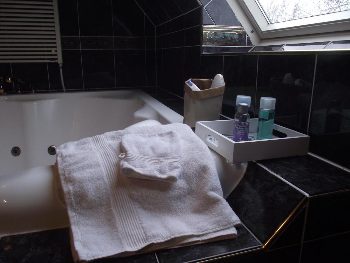 B&B Landgoed Sonneborghe Kollumerzwaag Luaran gambar